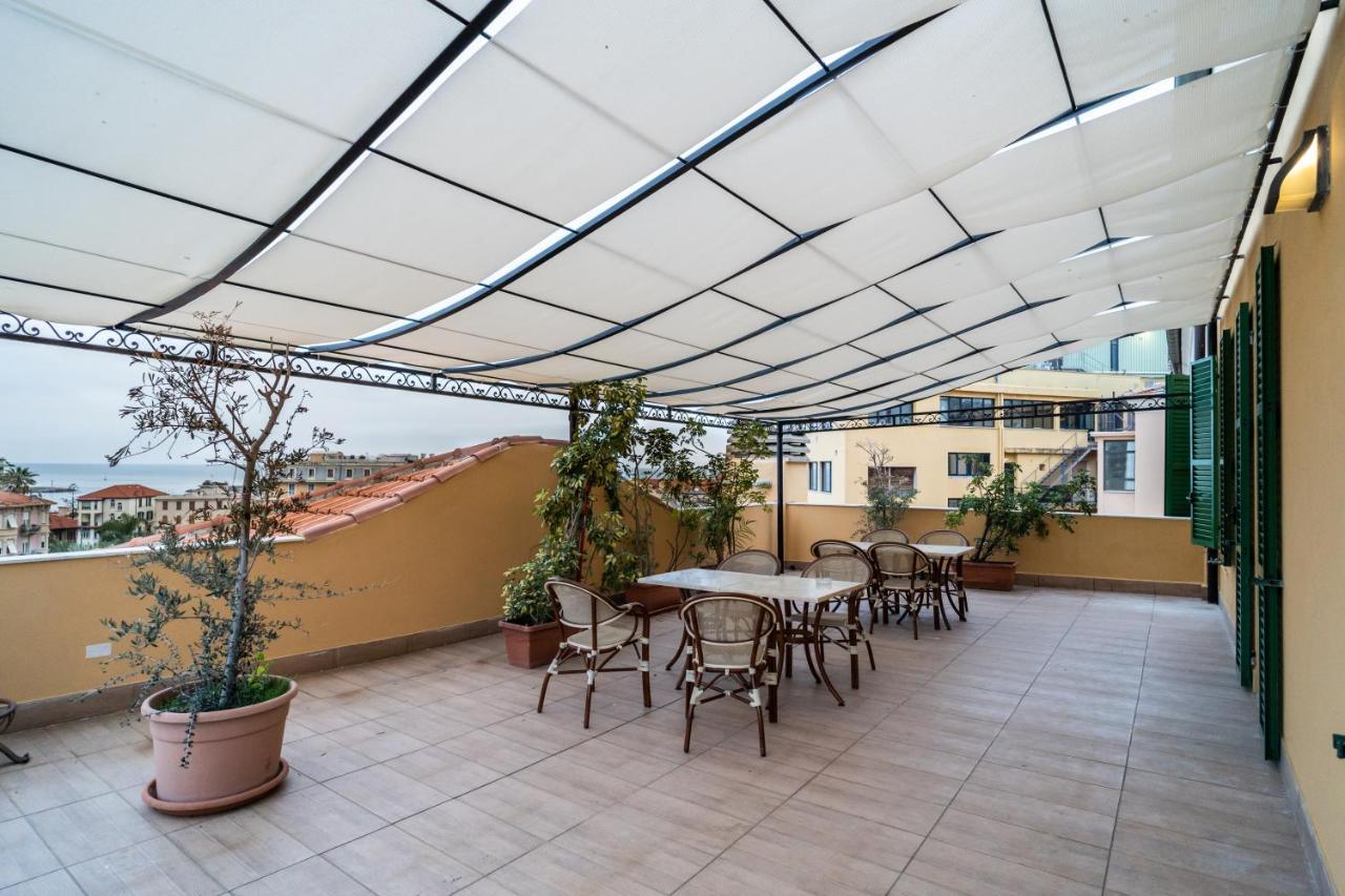 Hotel Globo Suite Sanremo Exterior foto