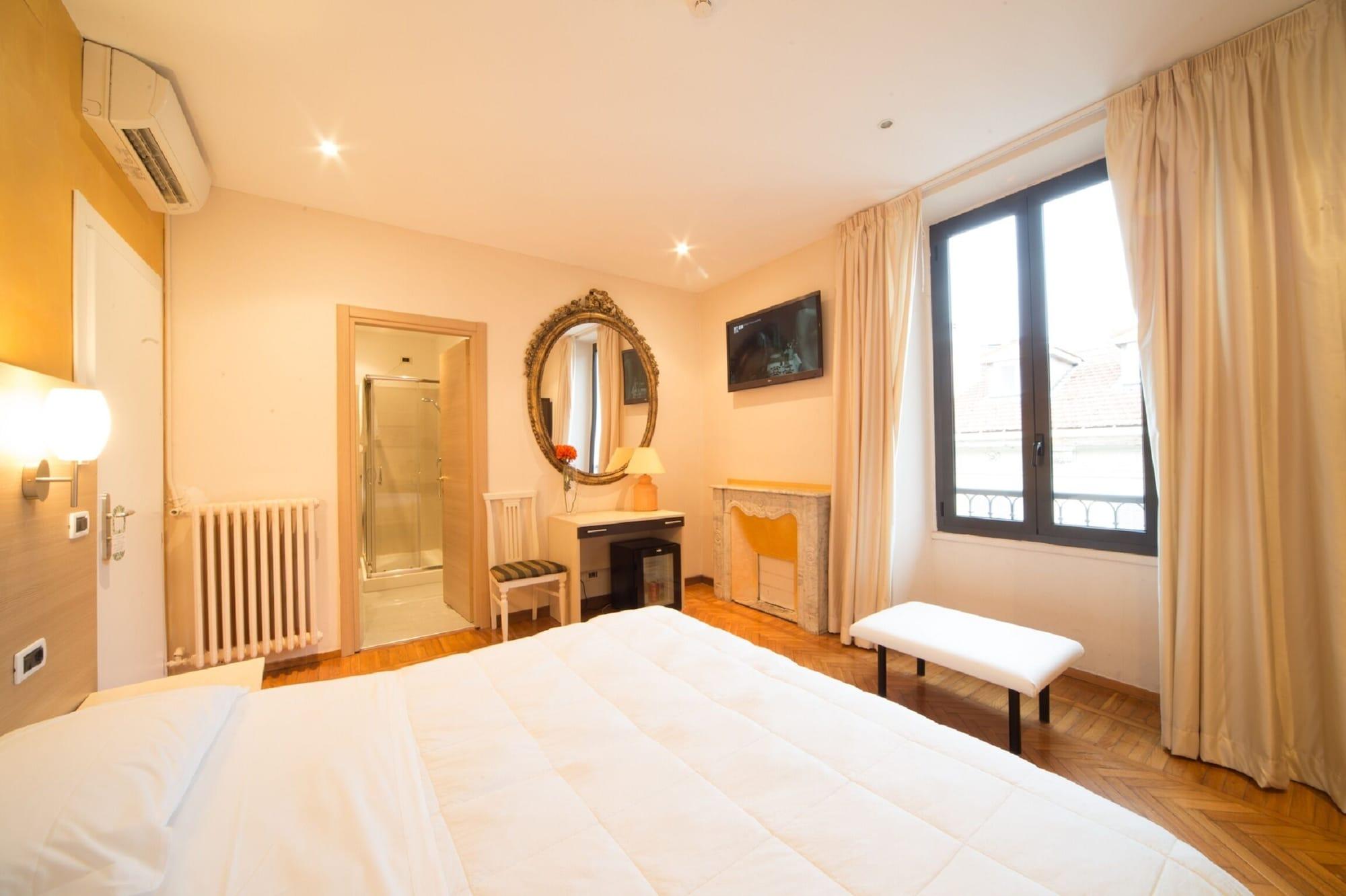 Hotel Globo Suite Sanremo Exterior foto