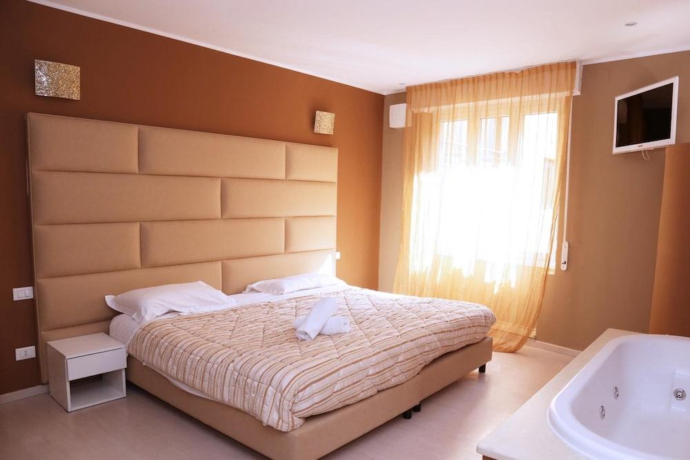 Hotel Globo Suite Sanremo Exterior foto